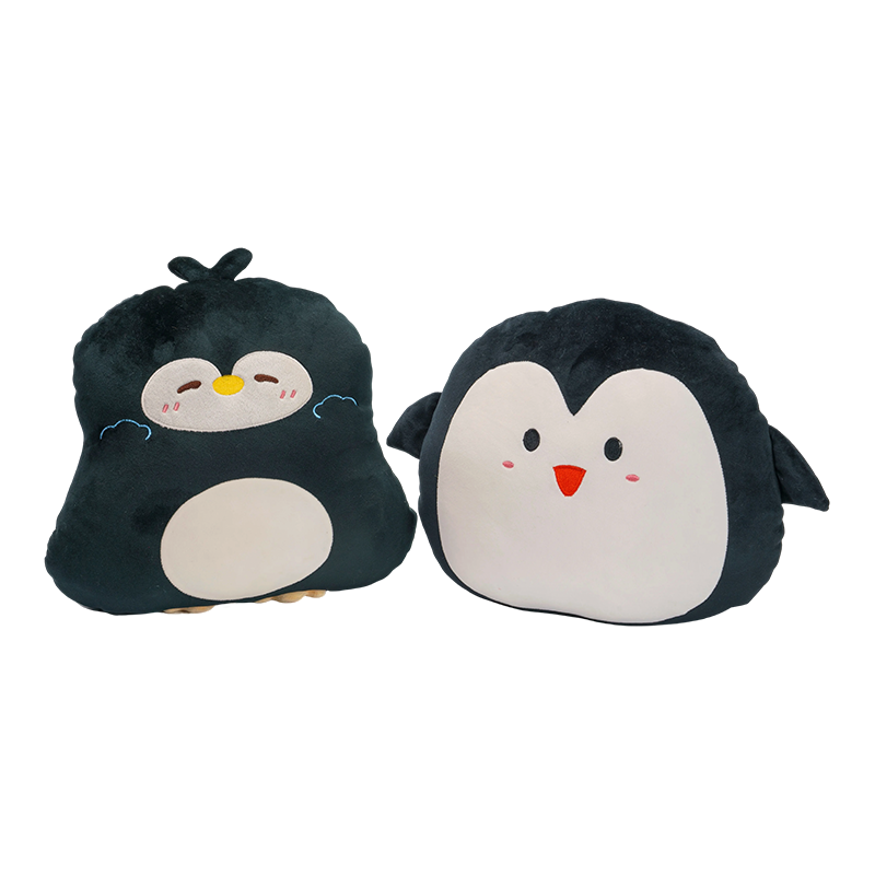 Mollige Pinguin-Plüschkissen