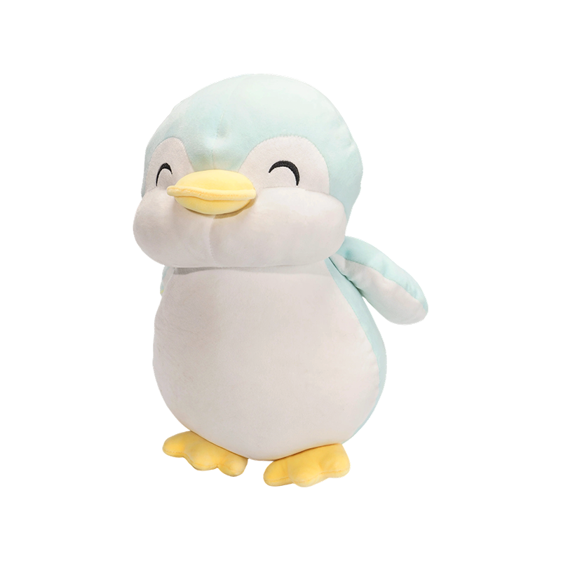 Entzückendes Pinguin-Plüschtier mit wilden Tieren