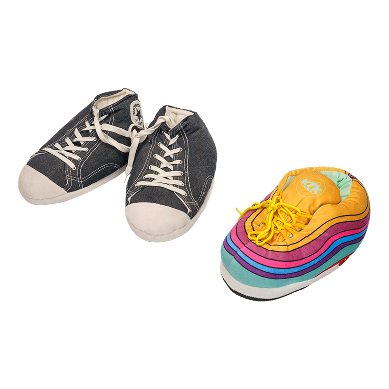 Klassische Canvas- und farbenfrohe Wollschuhe