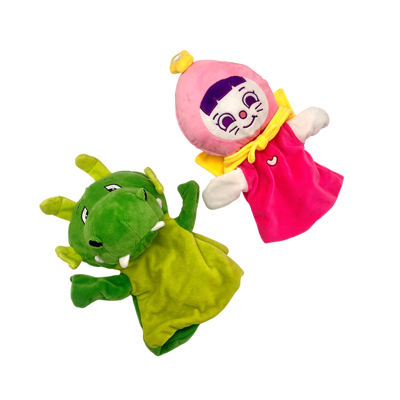 Fingerpuppen rosa Mädchen und grüner Drache Fingerpuppen rosa Mädchen und grüner Drache